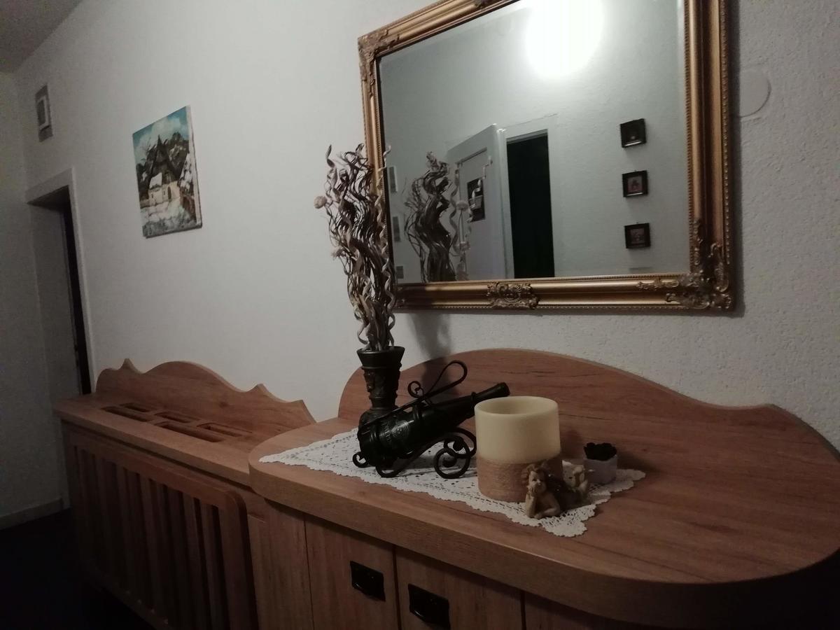 Хостел Mama'S House Церклє-на-Горенськем Екстер'єр фото